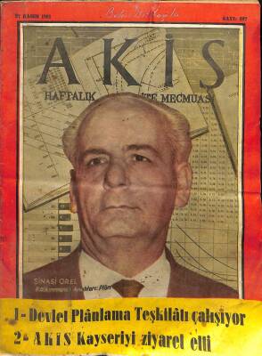 Akis Haftalık Aktüalite Dergisi Sayı 387 27 Kasım 1961 - Kapak Şinasi Orel, Hale Oraloğlu Denizden Gelen Kadın Oyununda NDR82146 - 1