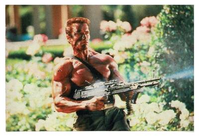 Arnold Schwarzenegger Kartpostal KRT9854 - 1