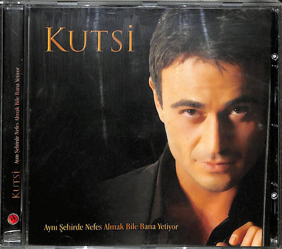 Aynı Şehirde Nefes Almak Bile Bana Yetiyor CD (İkinci El) CD3725 - 1