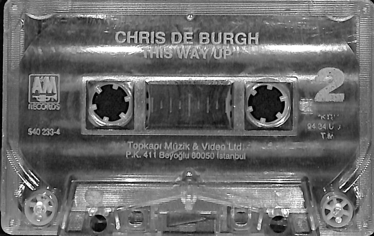 Chris de Burgh - This Eay Up Kaset (Mavi Bandrol - İkinci El) KST27859 - 1