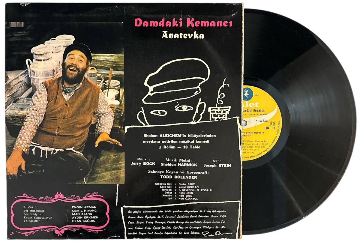 Devlet Tiyatrosu Sanatçıları Ve Cüneyt Gökçer ‎- Damdaki Kemancı (Anatevka) (Balet-Altın Seri) LP Plak (10/8) PLK25594 - 3