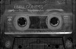 Ebru Gündeş - Ben Daha Büyümedim (Kırmızı Bandrol) Kaset (İkinci El) KST26455 - 1