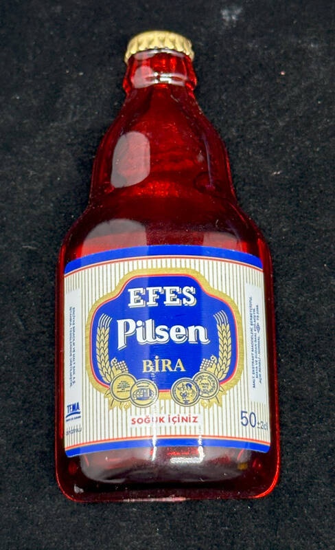 Efes Pilsen Promosyon Bira Formunda Magnet Açacak AOB4190 (N) - 1