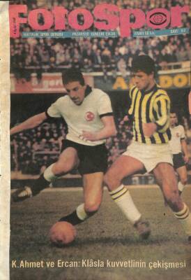 Fotospor Dergisi 4 Eylül 1967 Sayı 52 - Galatasaraylılar , Spor Yazarlarının Dev Kupası İle - DRG788 - 1