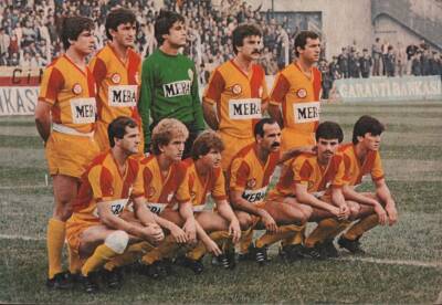 Galatasaray 1982-1983 Takım Oyuncuları Kartpostal (Orta Boy) KRT5296 - 1