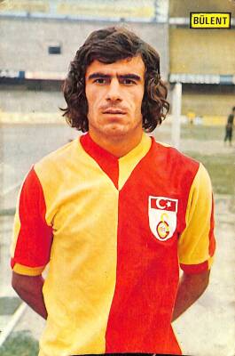 Galatasaraylı Oyuncu Bülent Kartpostal KRT19736 - 1