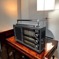 GRUNDIG SATELLIT 2000 Kutusunda 1960 Antika RadyoRDY46 - 10