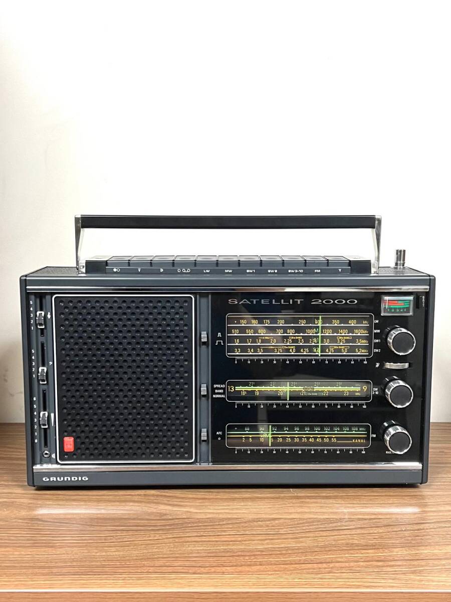 GRUNDIG SATELLIT 2000 Kutusunda 1960 Antika RadyoRDY46 - 5