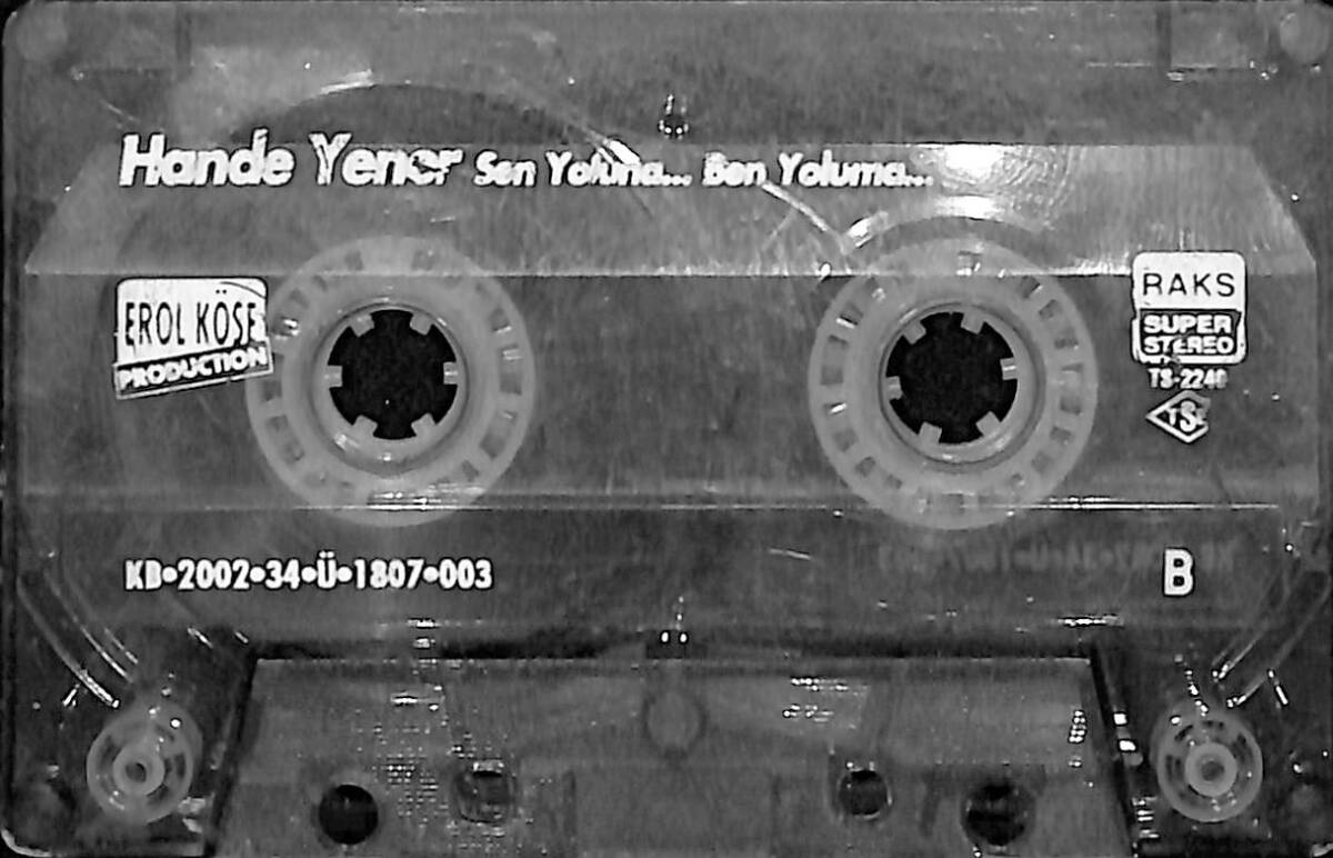 Hande Yener - Sen Yoluna Ben Yoluma Kaset (İkinci El) KST27786 - 2