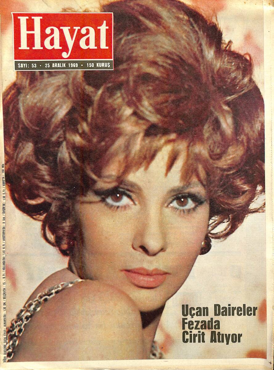 HAYAT DERGİSİ 25 Aralık 1969 Sayı: 53 - Kapak : Gina Lollobrigida - Uzay'da Uçan Daireler Gene Cirit Atıyor... - Cemiyet Haberleri NDR88496 - 1