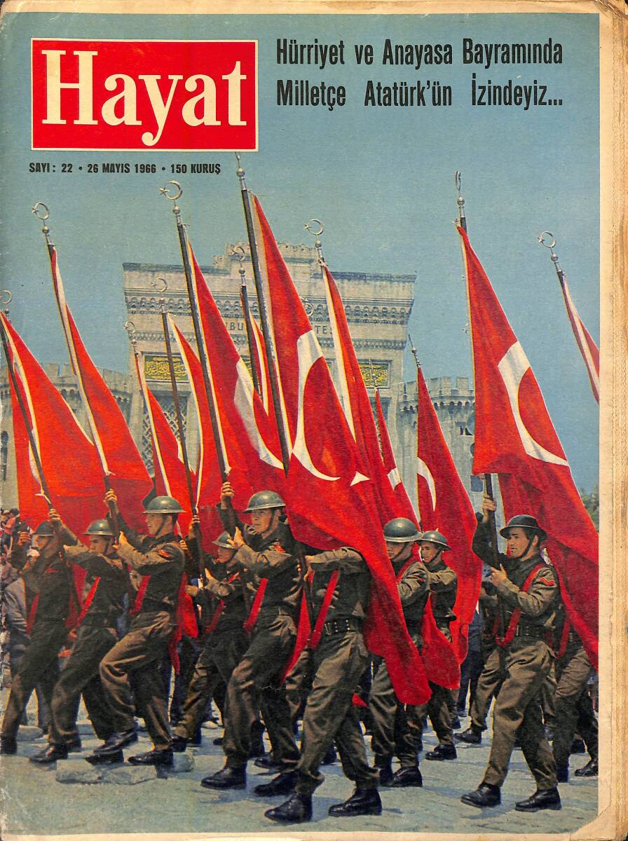 HAYAT DERGİSİ 26 Mayıs 1966 Sayı:22 - Kapak:27 Mayısta Hürriyet Meydanı - Johnny Haliday'in Gizli Hamam Sefası - Kadıköy'ün Bilgiç Kızları NDR88672 - 1