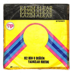 Kazım Alkar - Ben O Değilim Yanlızlar Rıhtımı **SADECE PLAK KAPAĞIDIR** 107.5 PLK21189 - 2