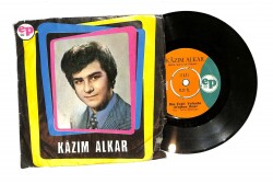 Kazım Alkar - Bin Çeşit Yalanla Avuttun Beni Başını Yaslayıp Kalbimi Dinle PLAK (108) PLK22756 - 1