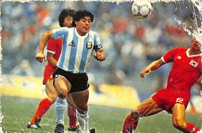 Maradona 1986 Dünya Kupası Arjantin - Güney Kore Maçında KRT12181 - 1