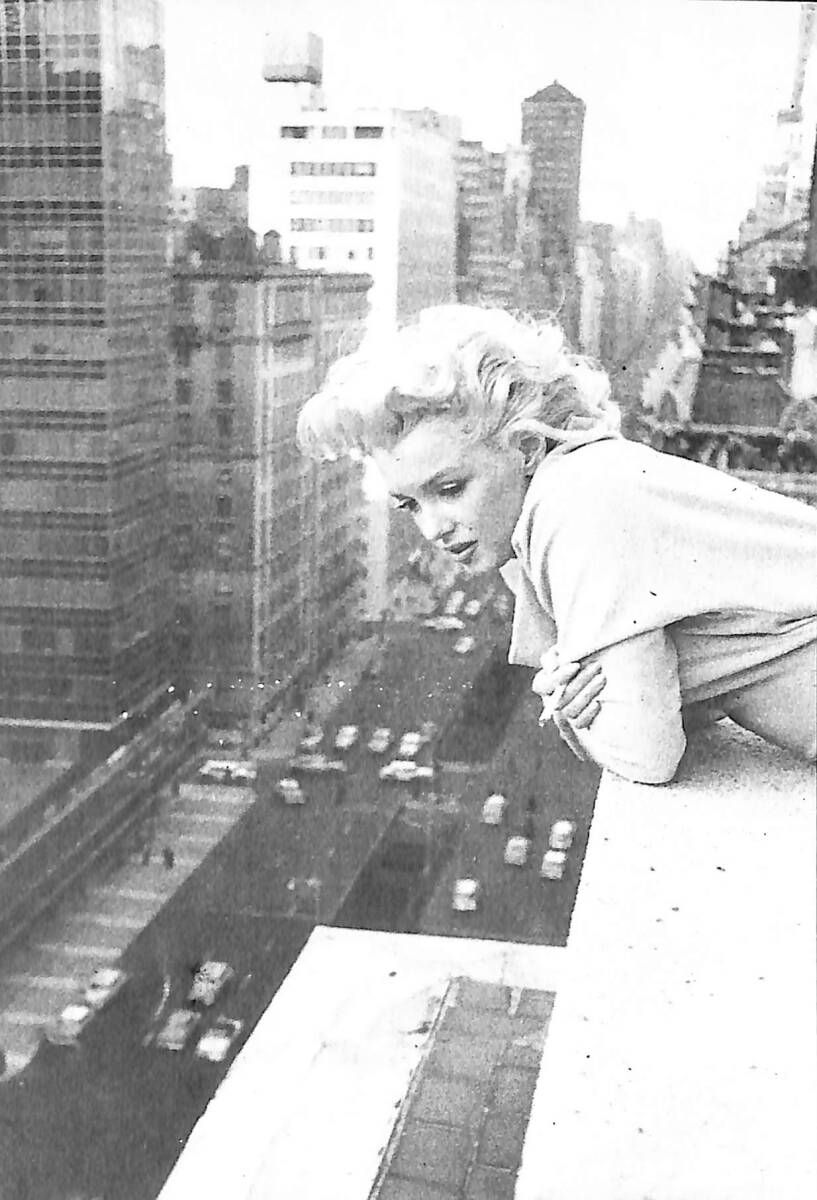 Marilyn Monroe Kartpostal (Küçük Boy) KRT22527 - 1