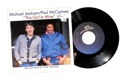 Michael Jackson-Paul Mc. Carthey - The Girl Is Mine / Can't Get Outta The Rain PLAK (10/9) PLK24350 - 1