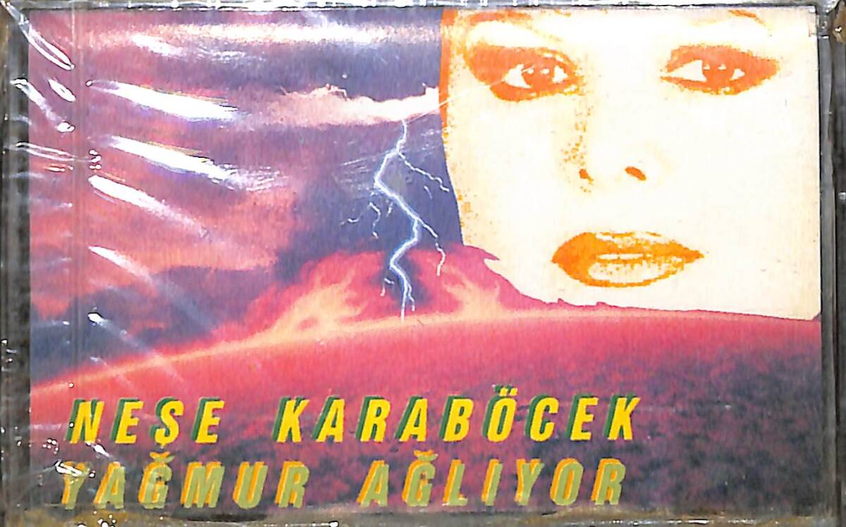 Neşe Karaböcek - Yağmur Ağlıyor Kaset - Sarı Bandrol (İkinci El) KST26500 - 1