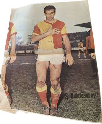 Öz Galatasaray Dergisi 4. Sayı Nisan 1981 - Metin Oktay Dev Poster NDR85687 - 2