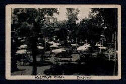 Trabzon Belediye Parkı Kartpostal 1941 KRT6517 - 1